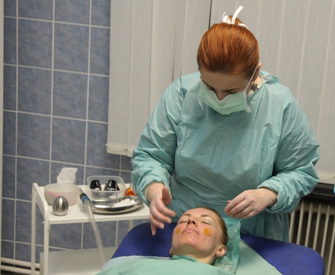 Mládněte, ale zdravě a pod dohledem skutečných profesionálů Mládněte, ale zdravě a pod dohledem skutečných profesionálů