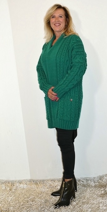 Móda podzim 2018 – svetry, kardigany Móda podzim 2018 – svetry, kardigany