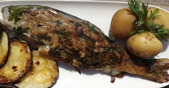 Pečený pstruh Pečený pstruh