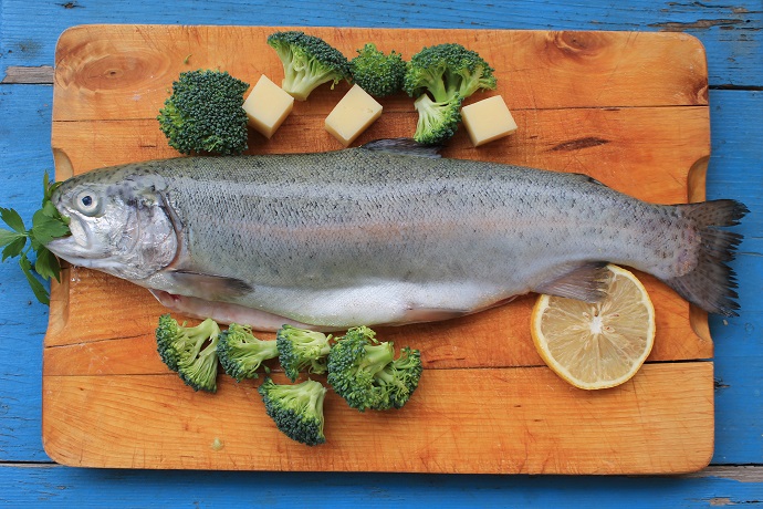 Suroviny na koule ze pstruha s brokolicí Suroviny na koule ze pstruha s brokolicí