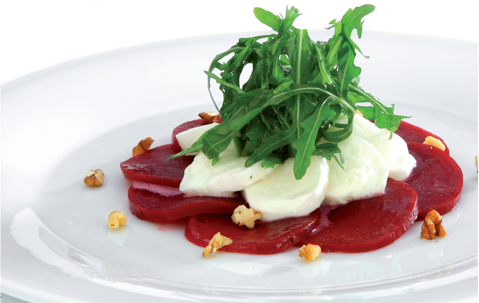 Salát z červené řepy s mozzarellou