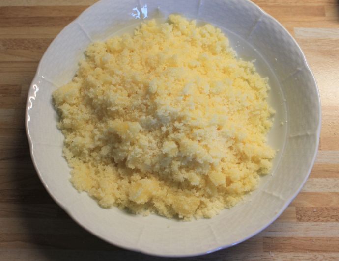 Kynutý borůvkový koláč