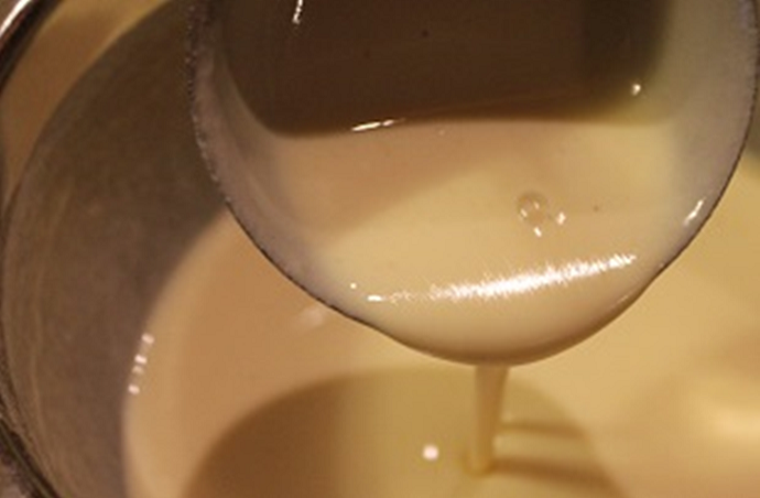 Lité těsto z hladké pšeničné mouky Lité těsto z hladké pšeničné mouky