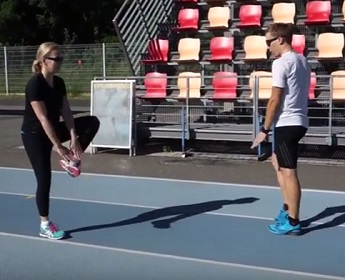 Ukázka dynamického protažení (strečink)